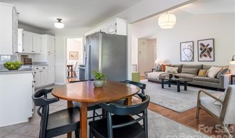 5 Mallory Meadows Ct, Arden, NC 28704