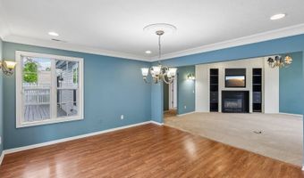 838 Lynnhaven Ln, Akron, OH 44313