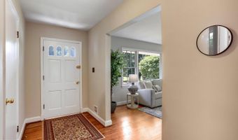 8108 BEECH TREE Rd, Bethesda, MD 20817