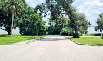 201 OSCEOLA St, Auburndale, FL 33823