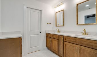 220 Rolling Hills Dr, Aledo, TX 76008