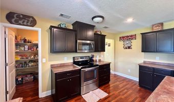 40 Red Blossom Ct, Allenhurst, GA 31301