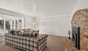 1355 S Shilling Ave, Blackfoot, ID 83221
