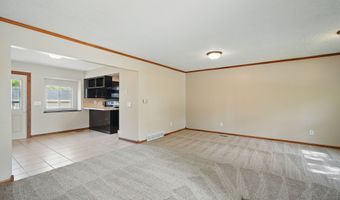 1118 NW Linden St, Ankeny, IA 50023