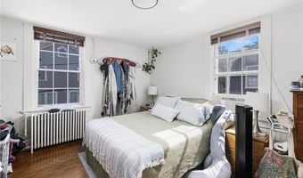 27 Franklin St, Newport, RI 02840