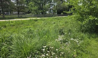 5695 Wilshire Dr, Madison, WI 53711