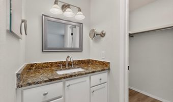 5352 Thomas Pl NE, Albuquerque, NM 87111