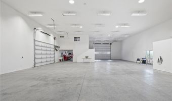 16878 Shirwaun Rd, Apple Valley, CA 92307