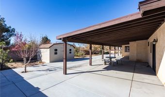 14076 Wawona Rd, Apple Valley, CA 92307