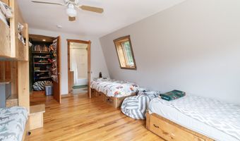 13 Woodridge Dr, Barkhamsted, CT 06063
