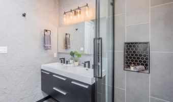 1332 G St SE 3, Washington, DC 20003