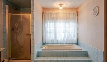 9 Apache Ln, Cumberland, RI 02864