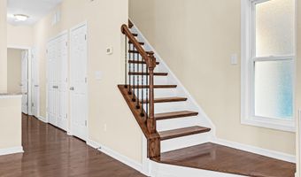 919 Branch Line Ln, Apex, NC 27502