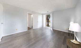 2600 INDIAN Dr 2B, Alexandria, VA 22303