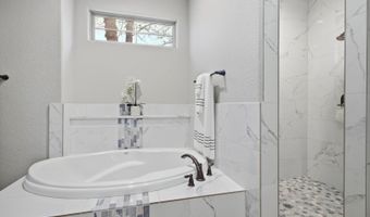 117 Crescent Rdg, Adkins, TX 78101
