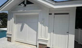 281 7TH St, Avalon, NJ 08202