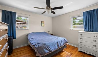 7932 Kingwood St, Affton, MO 63123