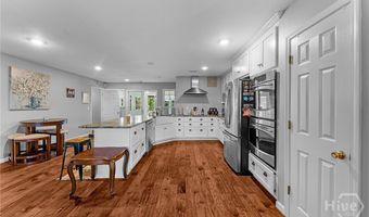 762 Old McLeod Bridge Rd, Adrian, GA 31002