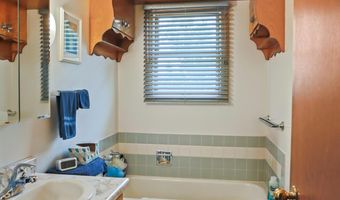 418 S 12th St, Aberdeen, SD 57401