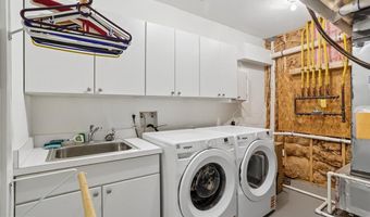 7800 RADNOR Rd, Bethesda, MD 20817
