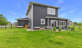 2820 Sweetgrass Dr, Brookings, SD 57006
