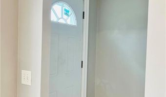 74 Leslie St, Cranston, RI 02910