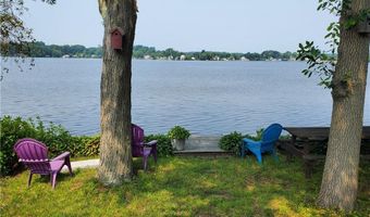 95 Mohawk St, Coventry, RI 02816