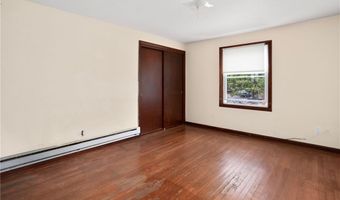 370 Montgomery Ave, Cranston, RI 02905