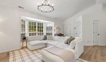 1716 Whispering Creek Dr C, Ballwin, MO 63021