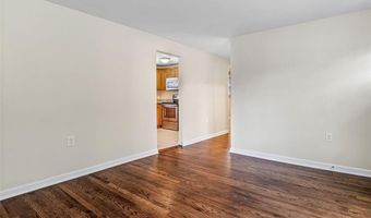 1738 E Highview Dr, Arnold, MO 63010