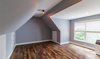 124 Pin Oak Ct, Athens, GA 30606