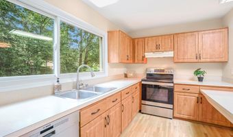 14536 BARKWOOD Dr, Rockville, MD 20853