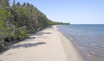 6313 Five Mile Point Rd, Allouez, MI 49805