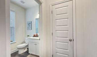 1160 Kendron LN 16, Atlanta, GA 30329