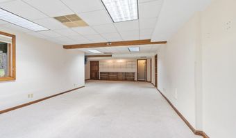 17 Stone Pound Ln, Atkinson, NH 03811
