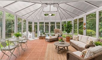 21291 SMOKEHOUSE Ct, Ashburn, VA 20147