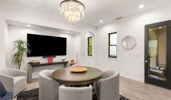 2747 Turtle Head Peak Dr, Las Vegas, NV 89135