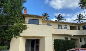 32 Camden Dr 2, Bal Harbour, FL 33154