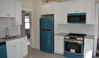 47 Gem Ave, Bridgeport, CT 06606