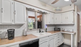 14100 NE 40TH Ct, Anthony, FL 32617