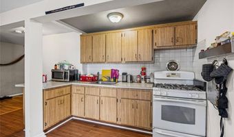 75 Oak St, Amityville, NY 11701