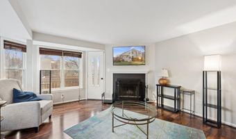 7307 CASTLEBERG Ct, Alexandria, VA 22315