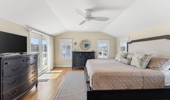 162 75th St, Avalon, NJ 08202
