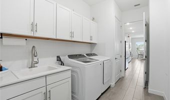 17040 Serengeti Cir, Alva, FL 33920