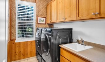 85 Ahekolo St, Kihei, HI 96753