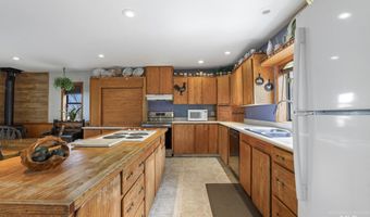 19591 Queens Crown Rd, Carey, ID 83320