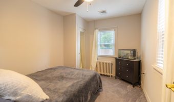 1 Oak Dr, Absecon, NJ 08201