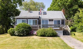 43 Flintstone Rd, Narragansett, RI 02882