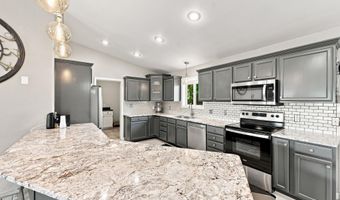 906 Delaware Dr, Buffalo, WY 82834