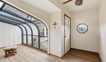 26 W Hill Valley Dr, Indianapolis, IN 46217